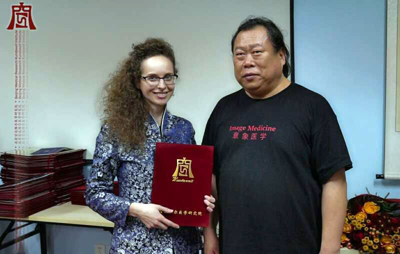 Kundawell diploma átadás, spirituális tanulmányok ünnepe