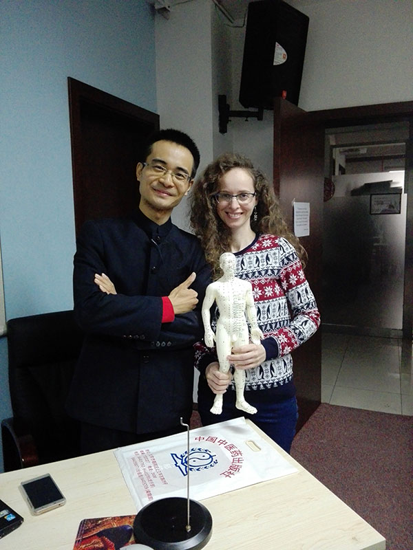 Akupunktúra óra, alternatív gyógyítás és energiaáramlás