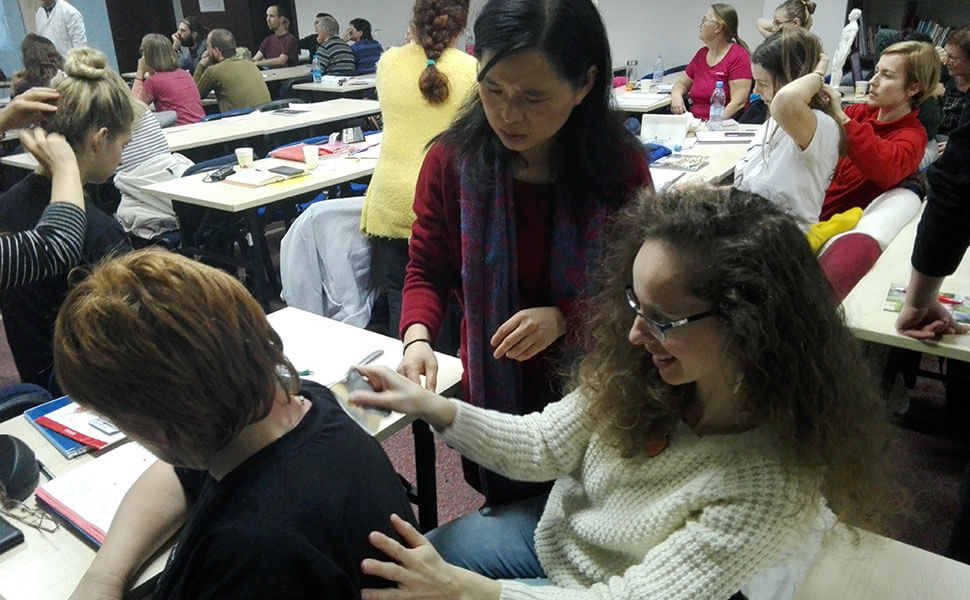 Gyógyítói kurzus Pekingben, spirituális tudás átadása